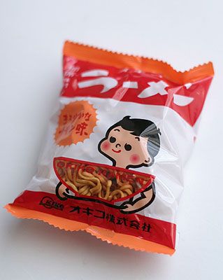 25拉面包裝設(shè)計(jì) - 方便面看起來(lái)很好(圖18)